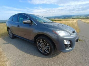 Mazda CX-7.