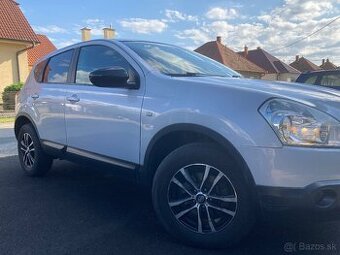 Nissan Qashqai 4x4 2,0 104kW, 1700€ - 1