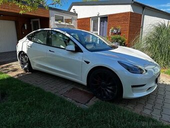 Tesla model 3 ✅ Performance ✅ Refresh ✅ Biely interier