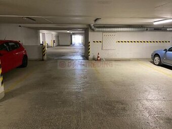 Garážové státie na predaj - Rozvodná 13/C, Kramáre
