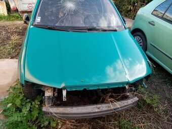 Škoda Fabia na náhradné diely bez papierov.