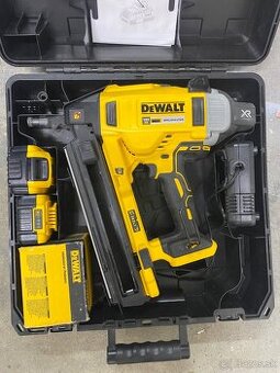 Dewalt klincovacka DewaltDCN890P2