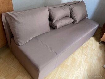 Rozkladacia pohovka