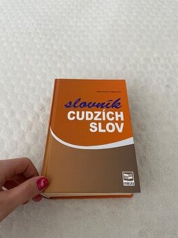 Slovník cudzích slov