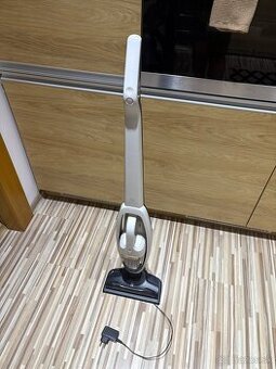 Tyčový vysávač Electrolux Well Q6