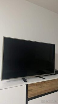 Televízor LG49LH615V + drziak