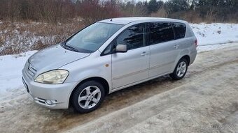 Toyota Avensis Verso 7miestna 2.0d