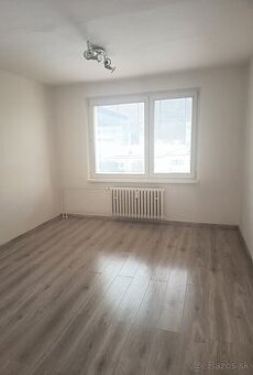 Prenájom 2 izbový byt, 63 m2, Nová Dubnica