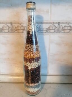 Dekoračná fľaša naplnená makom kukuricou fazuľou cicerom....