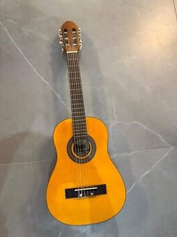 Malá gitara Stagg C 405 m nat