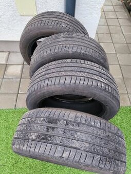 Predam letnu sadu Michelin Primacy 3 215/55/R17 94V