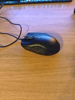 Predám hernú myš Razer Naga Trinity – 3 panely, top stav