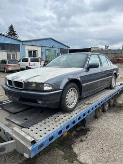 Rozpredam BMW e38 725tds