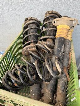Octavia 2 podvozok, pružiny/tlmice