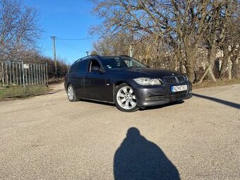 BMW E91 325i