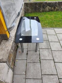 Konferenčný stolík