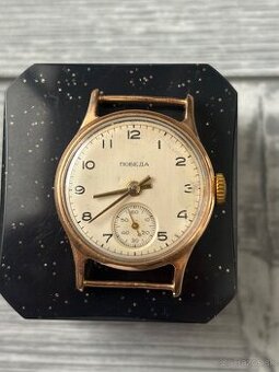 Pobeda zlate hodinky