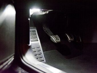 Ambientné LED osvetlenie nôh LED lampicky svetielka