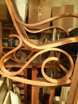 Starožitné hojdacie kreslo