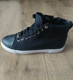 tenisky calvin klein c. 40