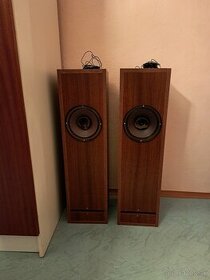 Reprobedne, reproduktory, 2 ks a Stojan na CD, kazety