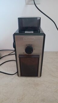 Predam mlyncek na kavu Deloghi KG89