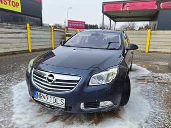 Predam opel insignia