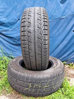 Ponúkam 2 zimné pneumatiky Austone 215/70 R15C