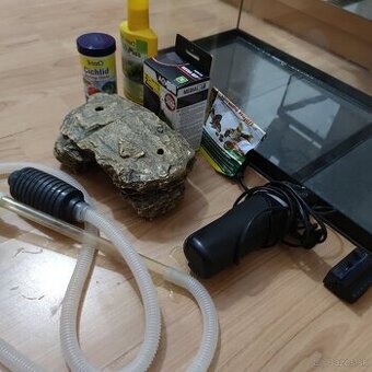 Predám 80l akvarium s pruslušenstvom