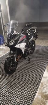 Yamaha tracer 900