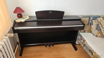 Klavir Yamaha