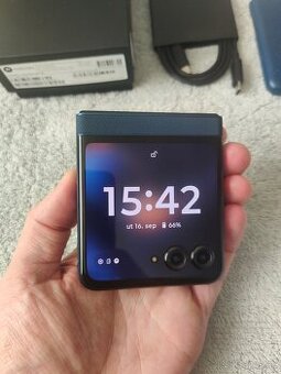 Motorola Razr 60 Pantone Gibraltar Sea 256GB,8GB RAM