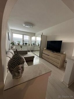 MH276- Na predaj pekný 2 izbový byt v Komárne