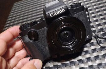 Canon PowerShot G1X Mark III (top stav)
