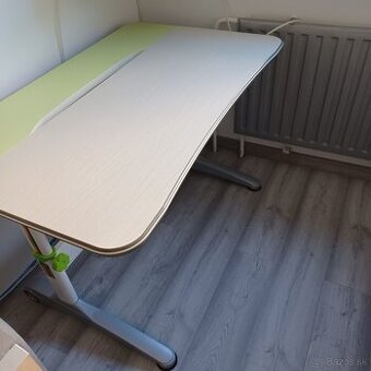 Rastúci pracovný stôl 120 cm š/75 hl