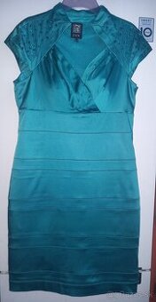 Dámske saténové šaty, M