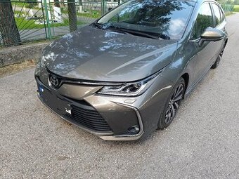 Toyota Corolla sedan 1.5 benzín - 6 MT Comfort Style Tech MY