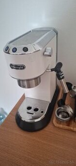 Kávovar DeLonghi