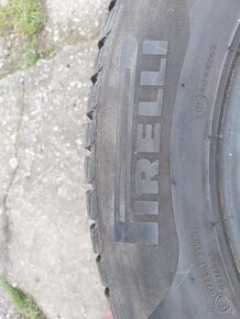 215/60r16
