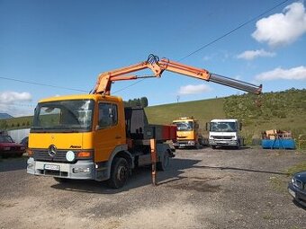 Mercedes atego hakový nosič kontajnerov