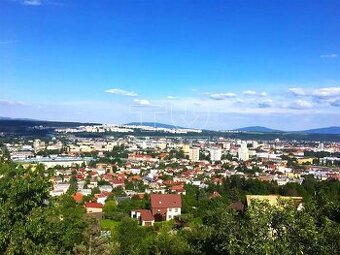 Exkluzívny pozemok s panoramatickým výhľadom na Košice –...