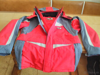 Zimna sportova vodeodolna bumda NF Sports Brand.