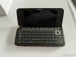 Nokia E90