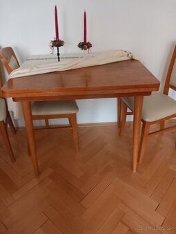 Retro rozkladaci stol