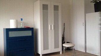 Šatníková skriňa