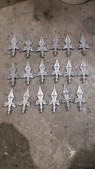 špice  na plot , ozdoba plota , špičky , ostne