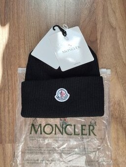 Moncler čiapka