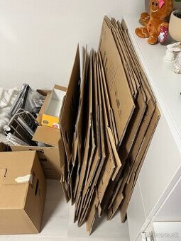 Ikea skatule na stahovanie