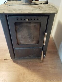 Predám krbovu pec vodník