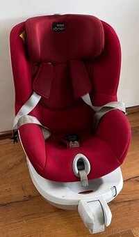 Otočná autosedačka Britax Römer Dualfix (0-18 kg) – Top stav